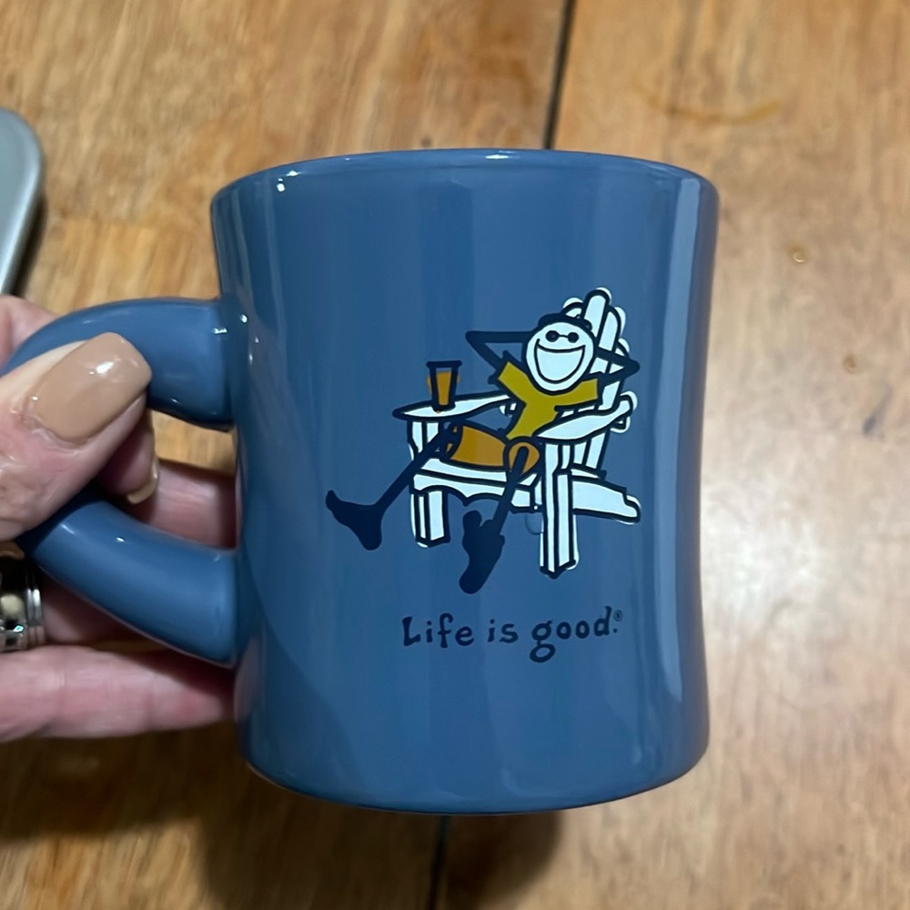 LIFE IS GOOD MUG